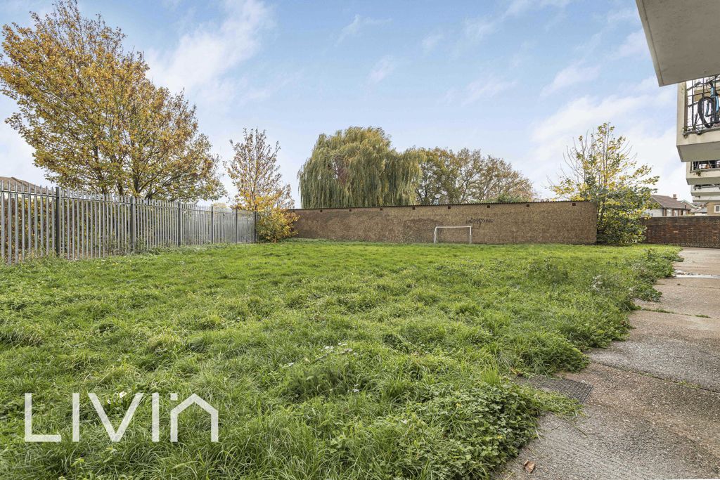 Property photo 2 of 10 025A9744