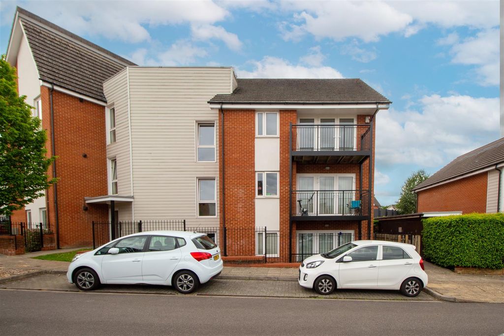 Property photo 1 of 7