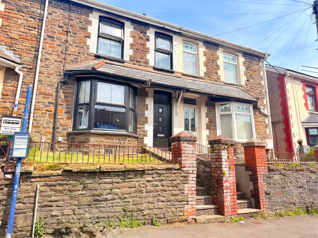 Property photo 1 of 29