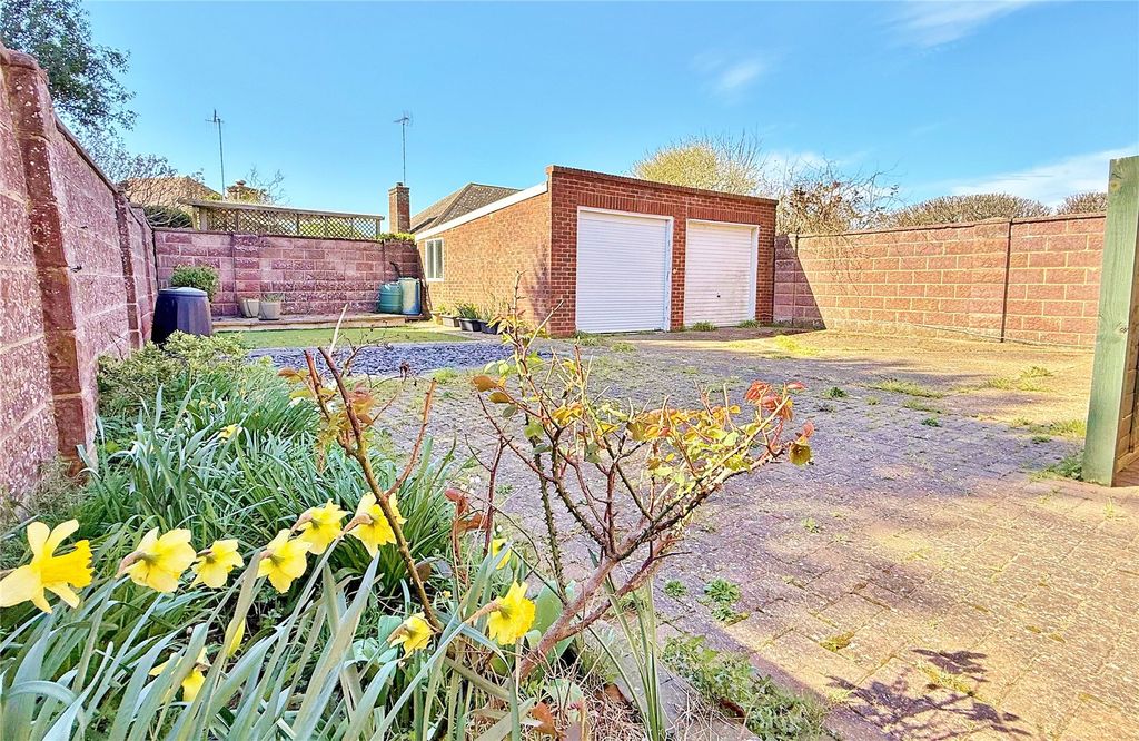 Property photo 2 of 14 Picture No. 12