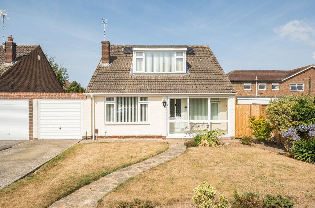Property photo 1 of 13 1497797-25-6A61Ec...