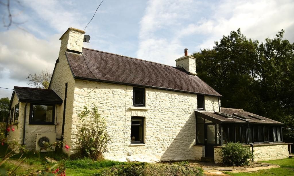 Property photo 1 of 59