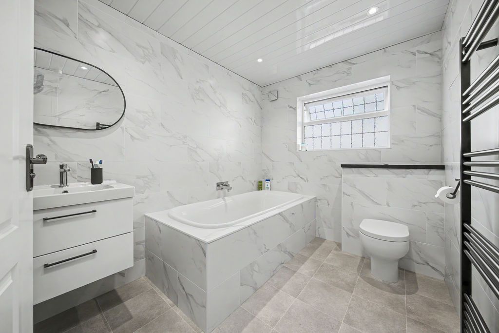 Property photo 3 of 39 Bathroom