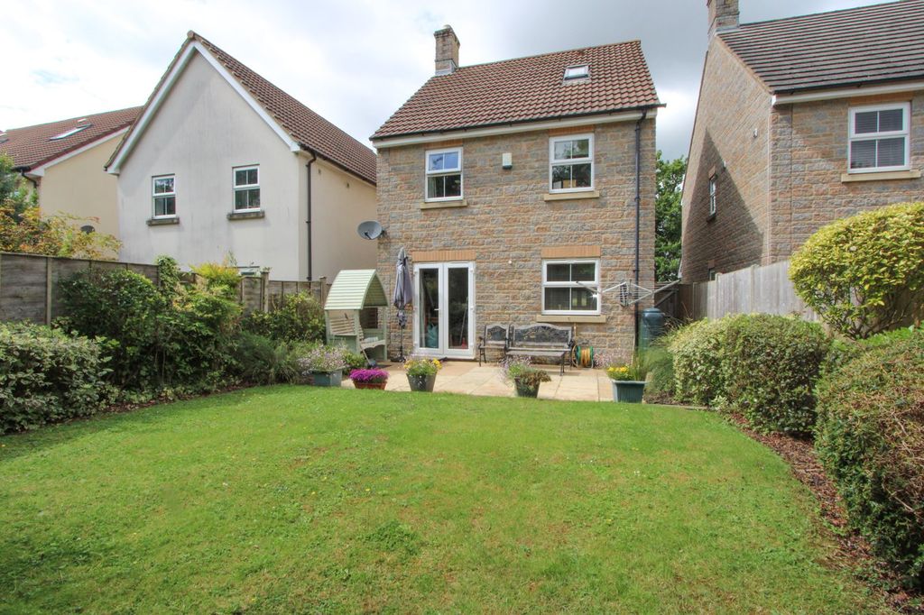 Property photo 1 of 20