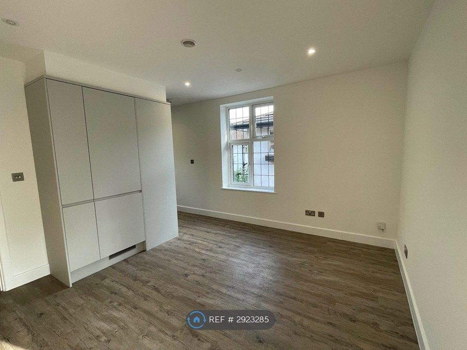 Property photo 2 of 9 Open Plan Living Room
