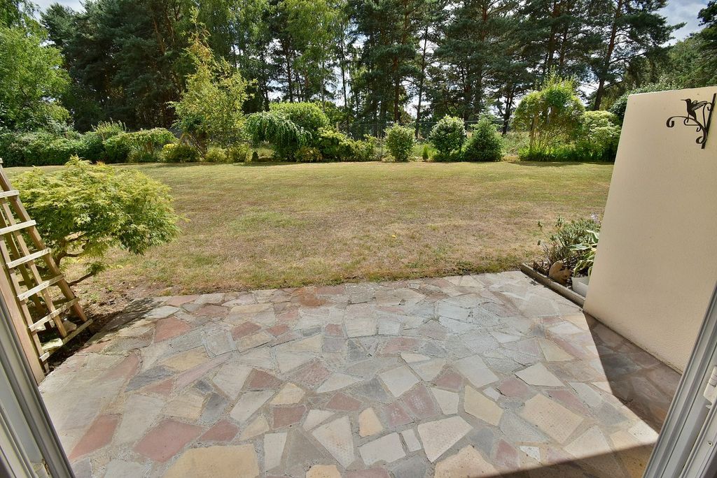 Property photo 3 of 12