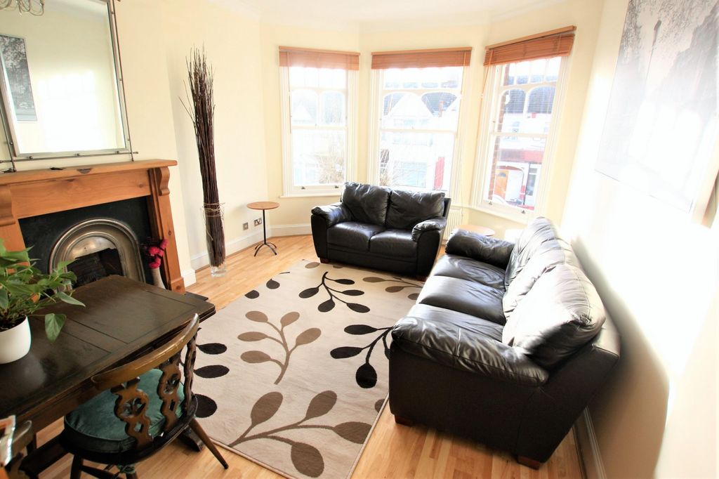 Property photo 1 of 4 (Main)