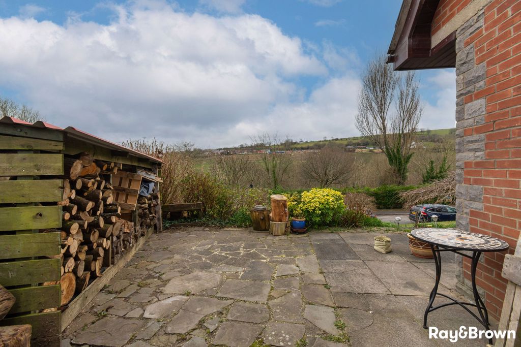 Additional image 8 of 5 bed detached house for saleHeol Clyd, Caerphilly CF83