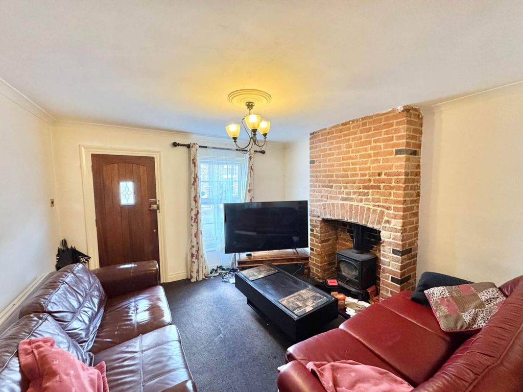 Property photo 3 of 11