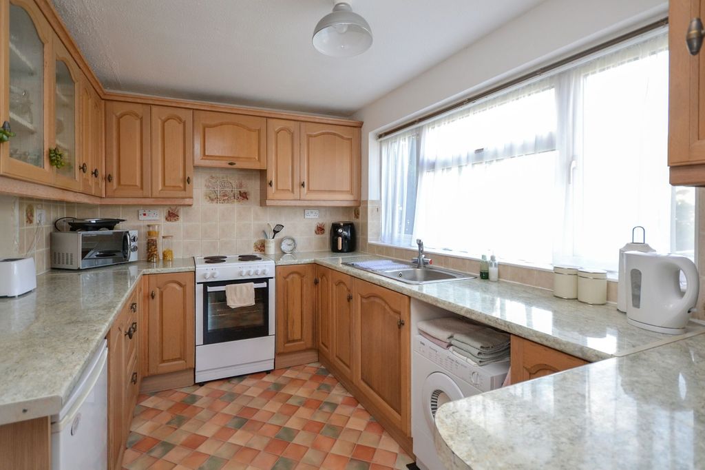 Property photo 3 of 16