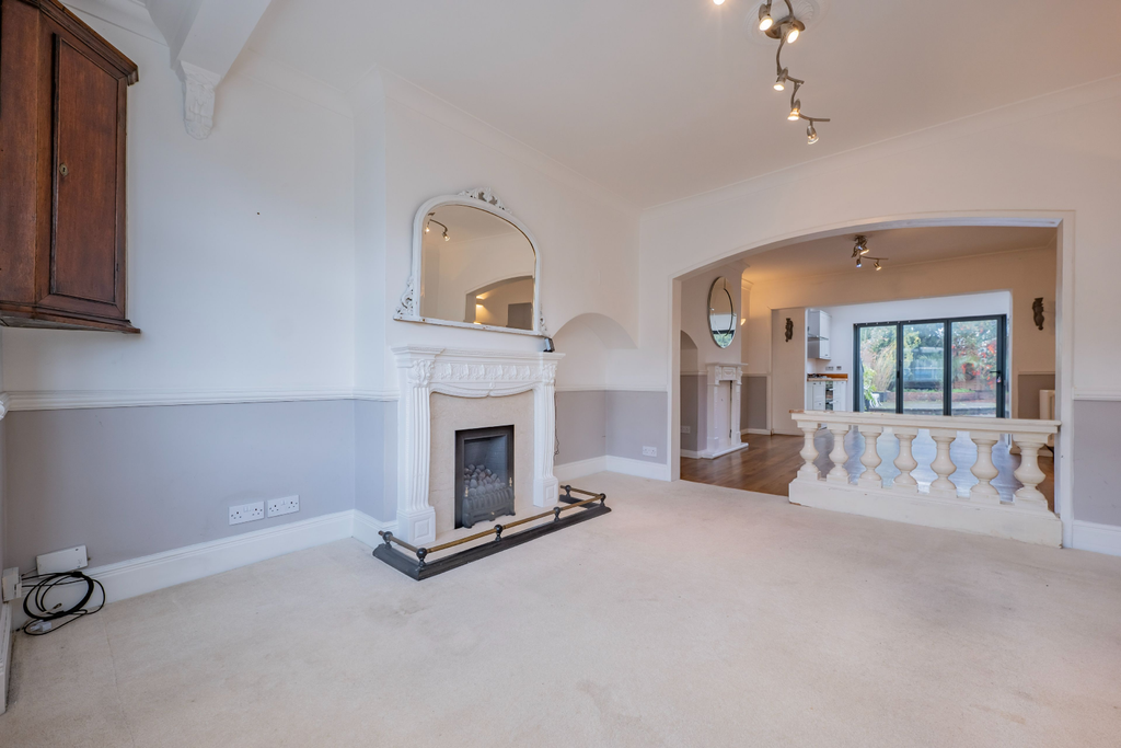 Property photo 3 of 29