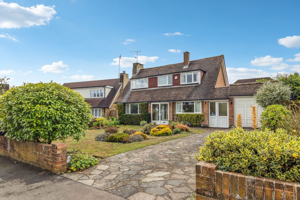 Property photo 1 of 12