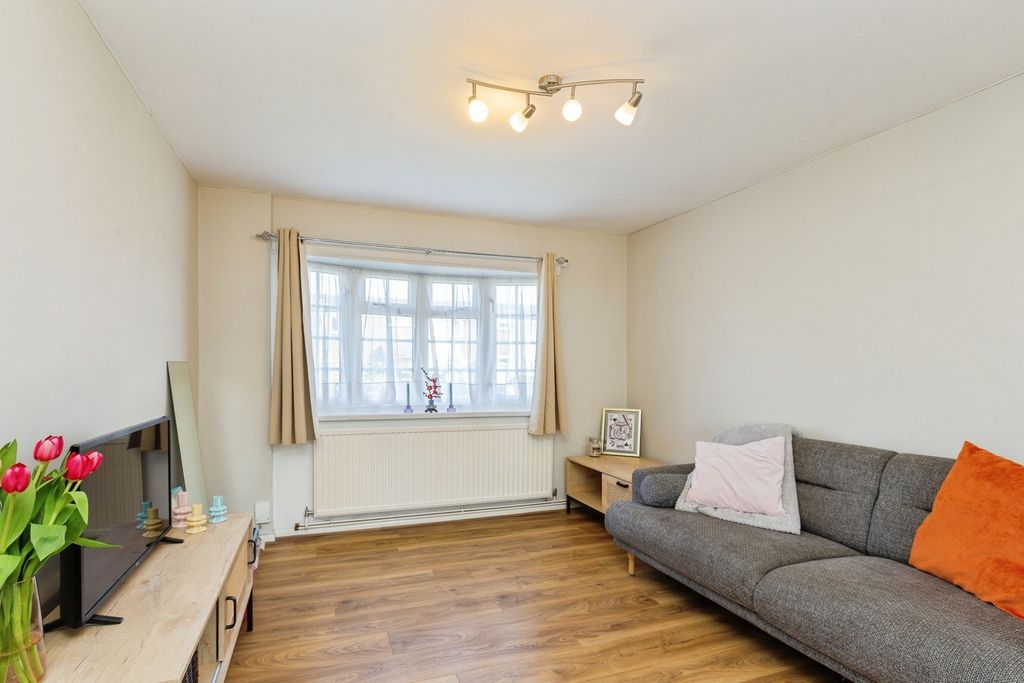 Property photo 2 of 12 Pbox-Img.Jpg