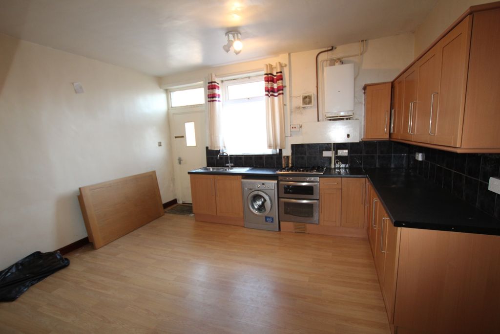 Property photo 2 of 4