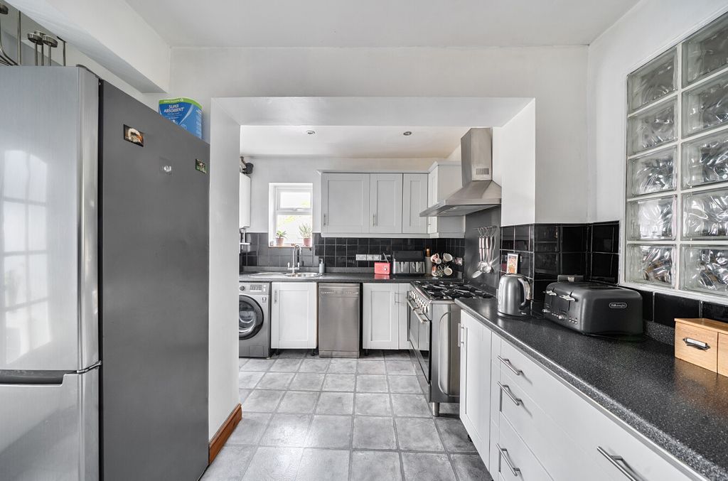 Property photo 3 of 18 1524984 (14).Jpg
