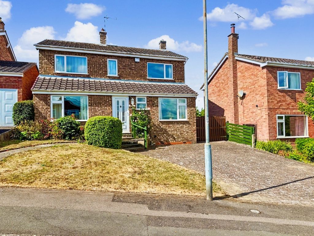 Property photo 1 of 52 5329420