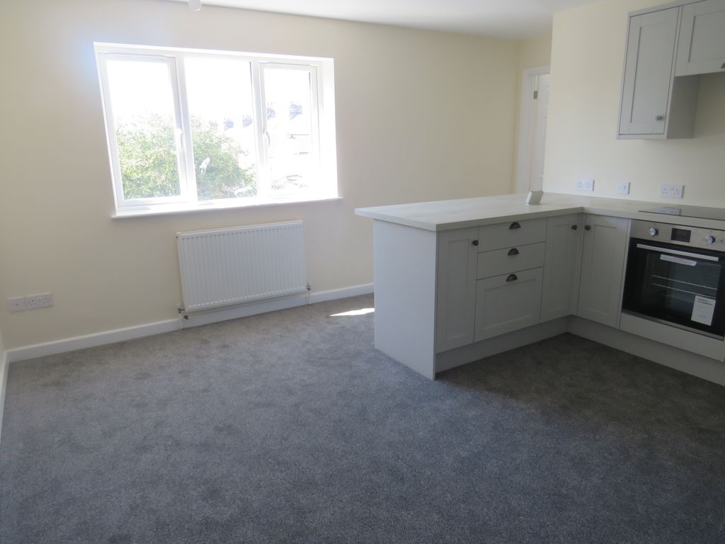 Property photo 3 of 6 Living Room