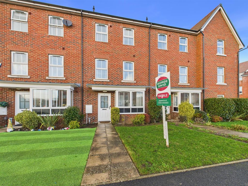 Property photo 1 of 16 Cam02435G0-Pr0123-Still006.Jpg