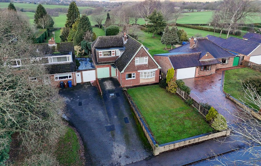 Property photo 1 of 36