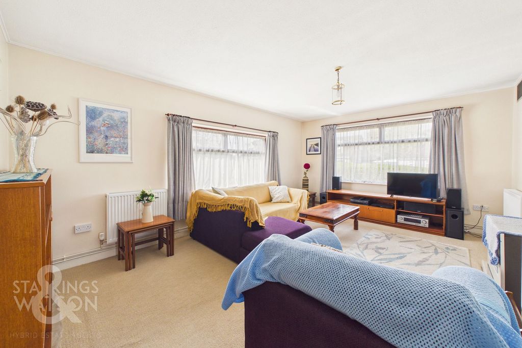 Property photo 3 of 24