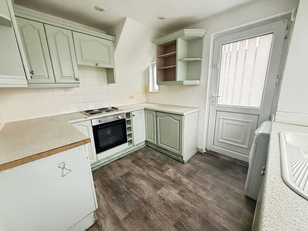 Property photo 3 of 17 Picture No. 01