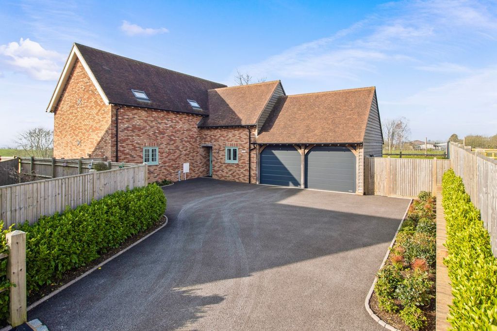 Property photo 1 of 37