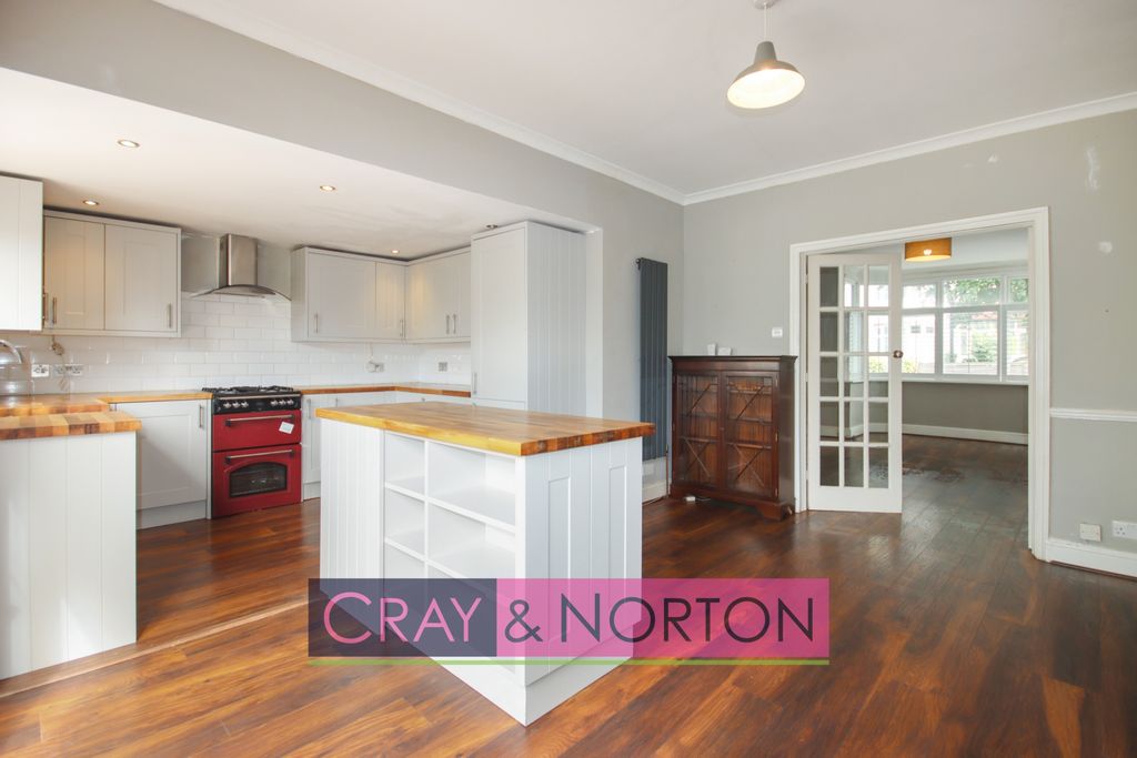 Property photo 2 of 15 Photo 7