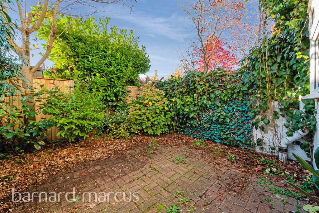 Property photo 3 of 8 Image