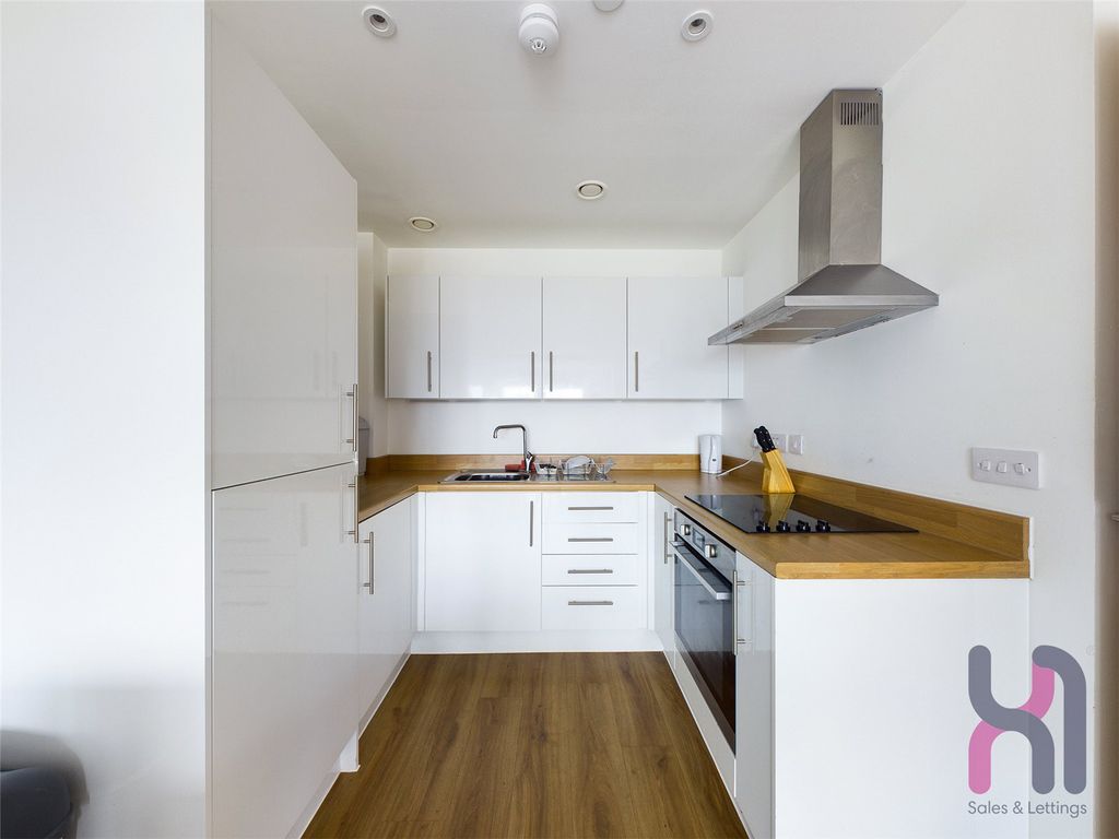 Property photo 3 of 10 Picture No. 20