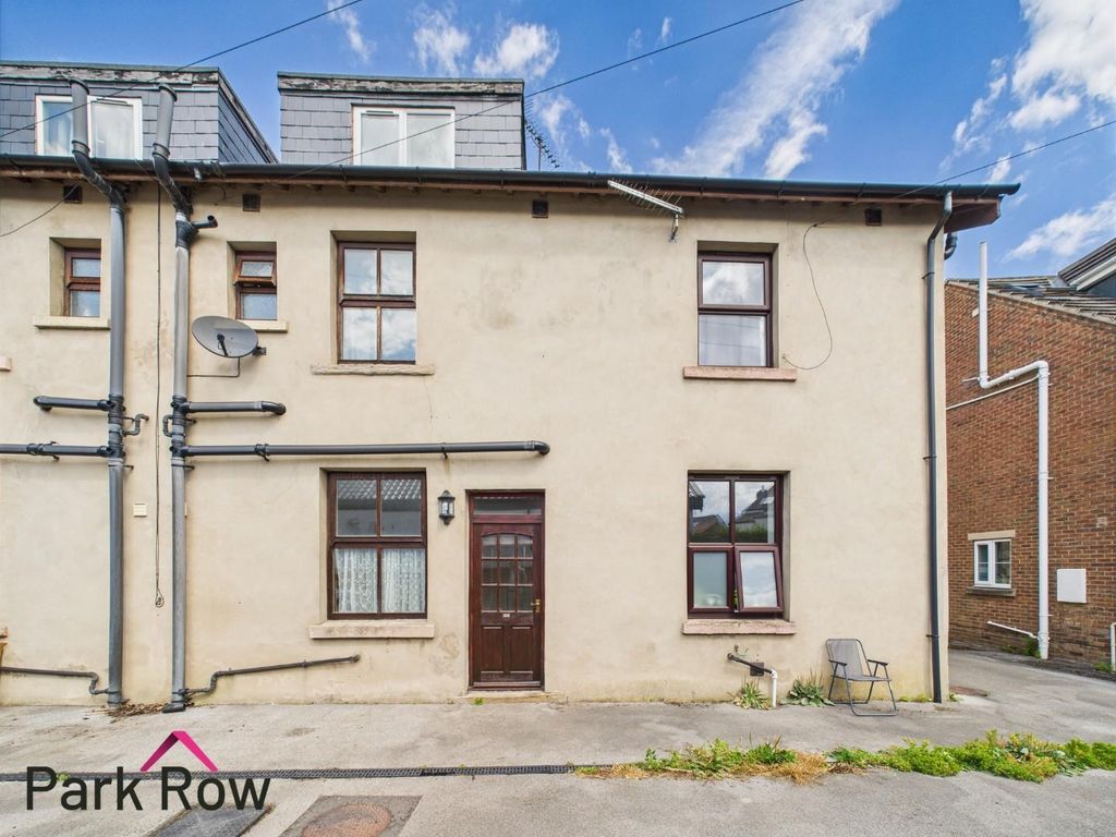 Property photo 1 of 13 Rear