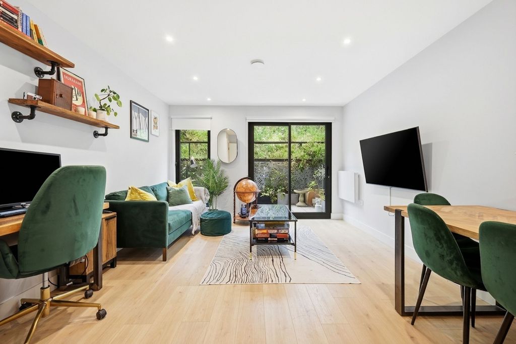 Property photo 3 of 18 Open Plan Living