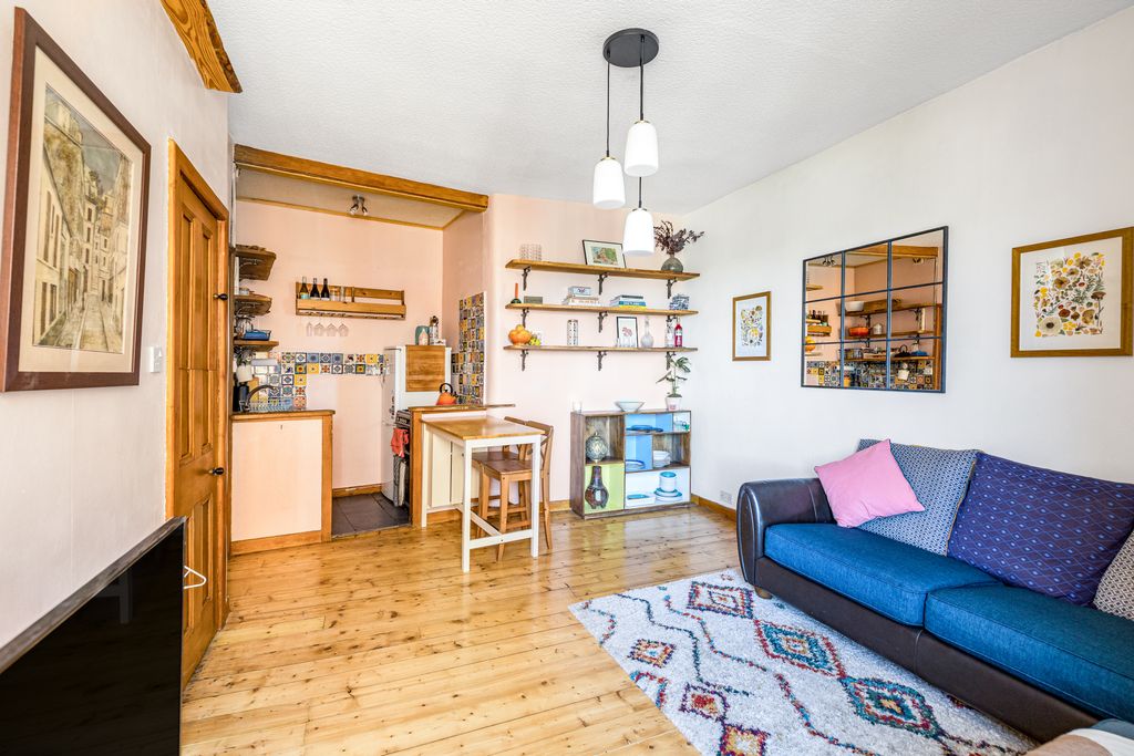 Property photo 3 of 14 Property Image 3