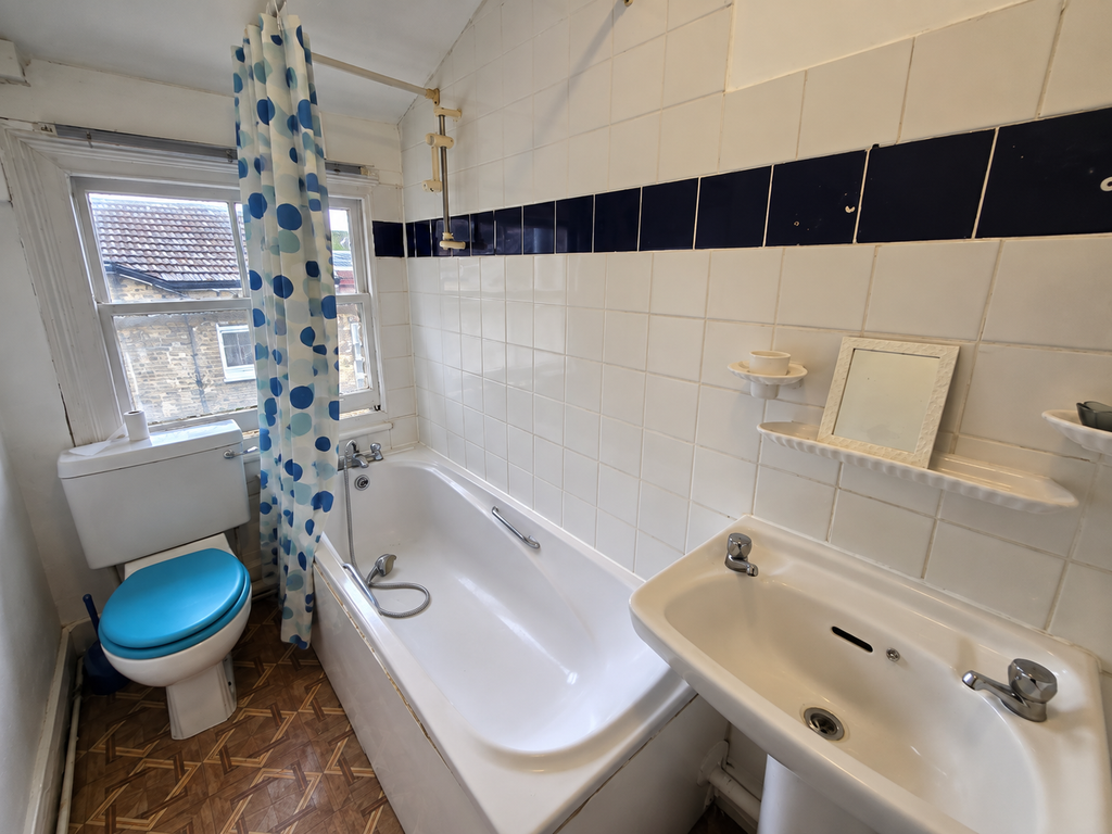 Property photo 3 of 3