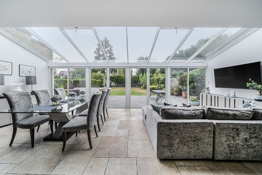 Property photo 3 of 28 1320814-4-6888Ad6...