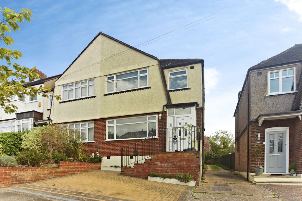 Property photo 1 of 20