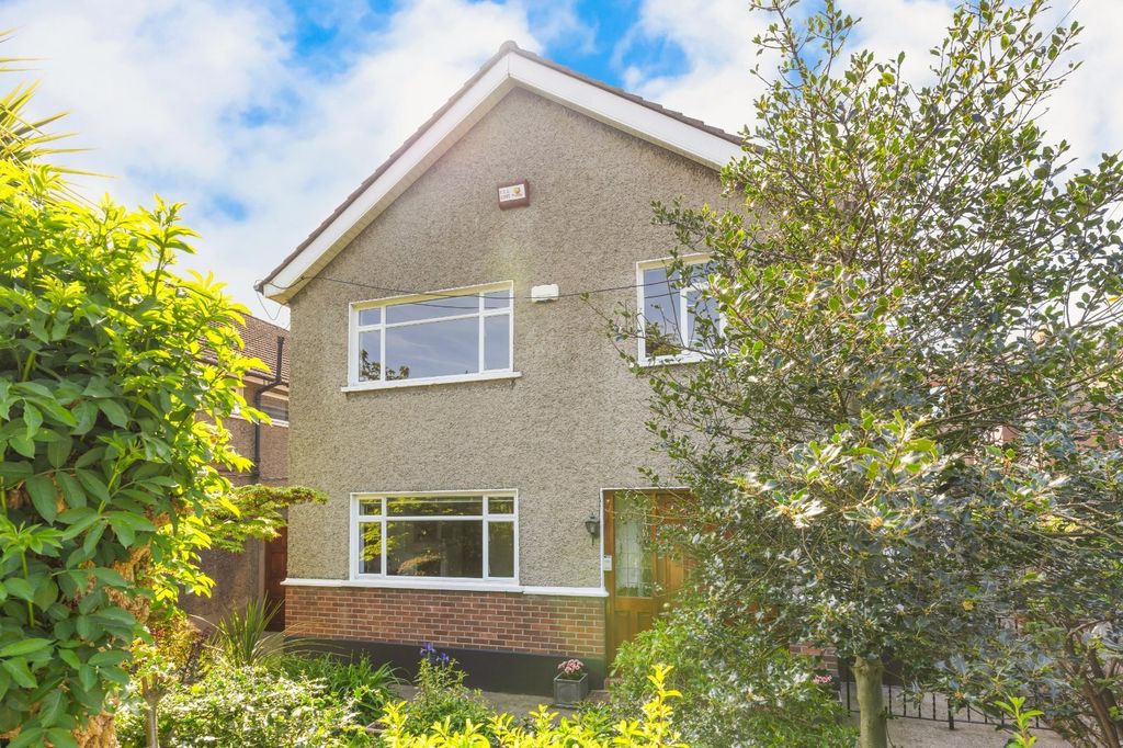 Property photo 2 of 18 Picture No. 16
