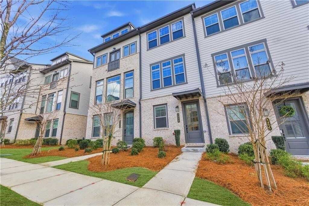 Property photo 1 of 31