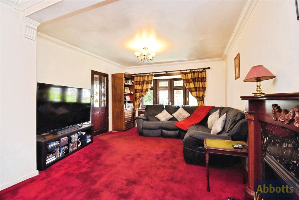 Property photo 3 of 17 Picture No. 28
