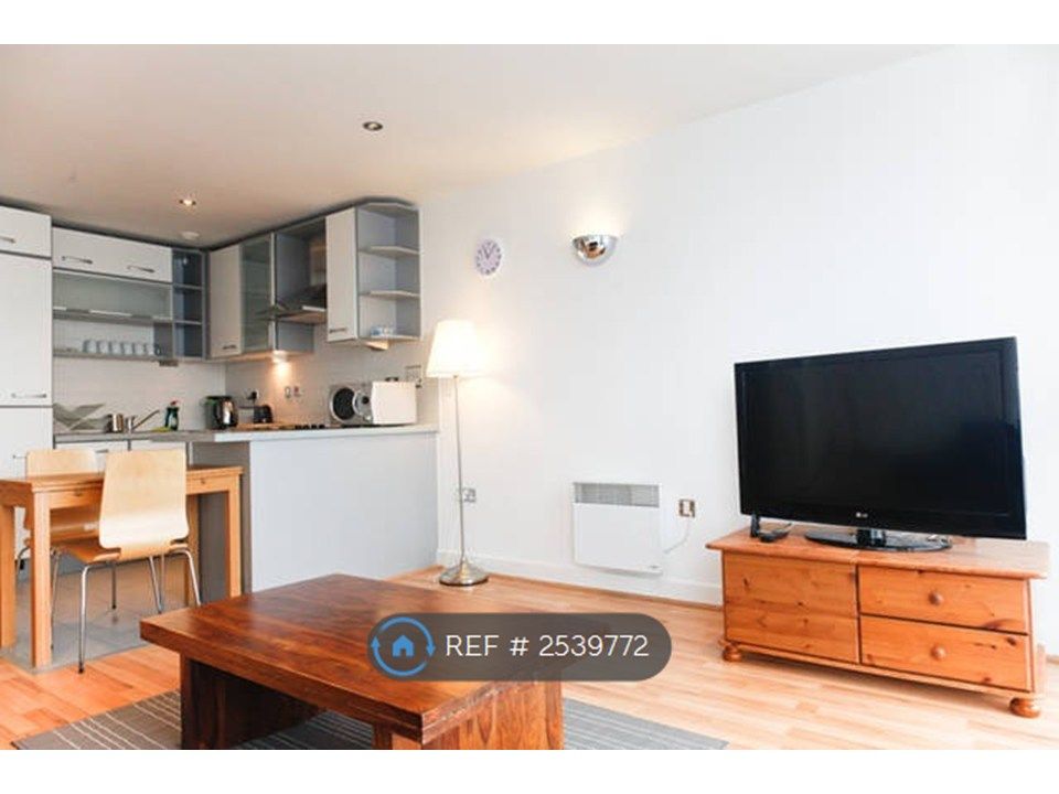 Property photo 2 of 27
