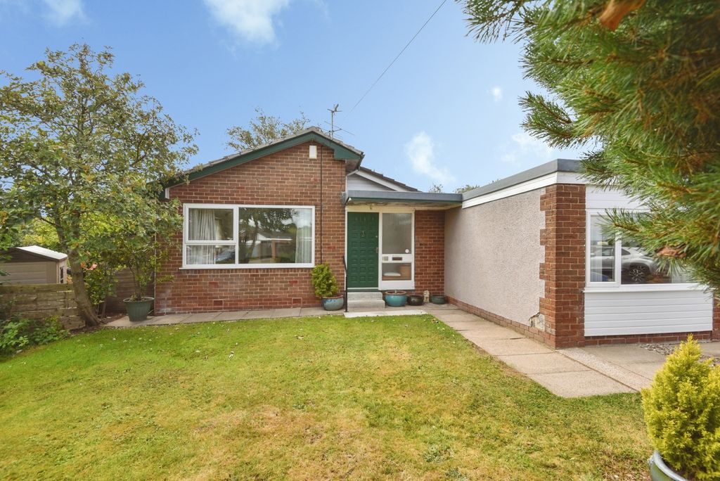 Property photo 1 of 18 External