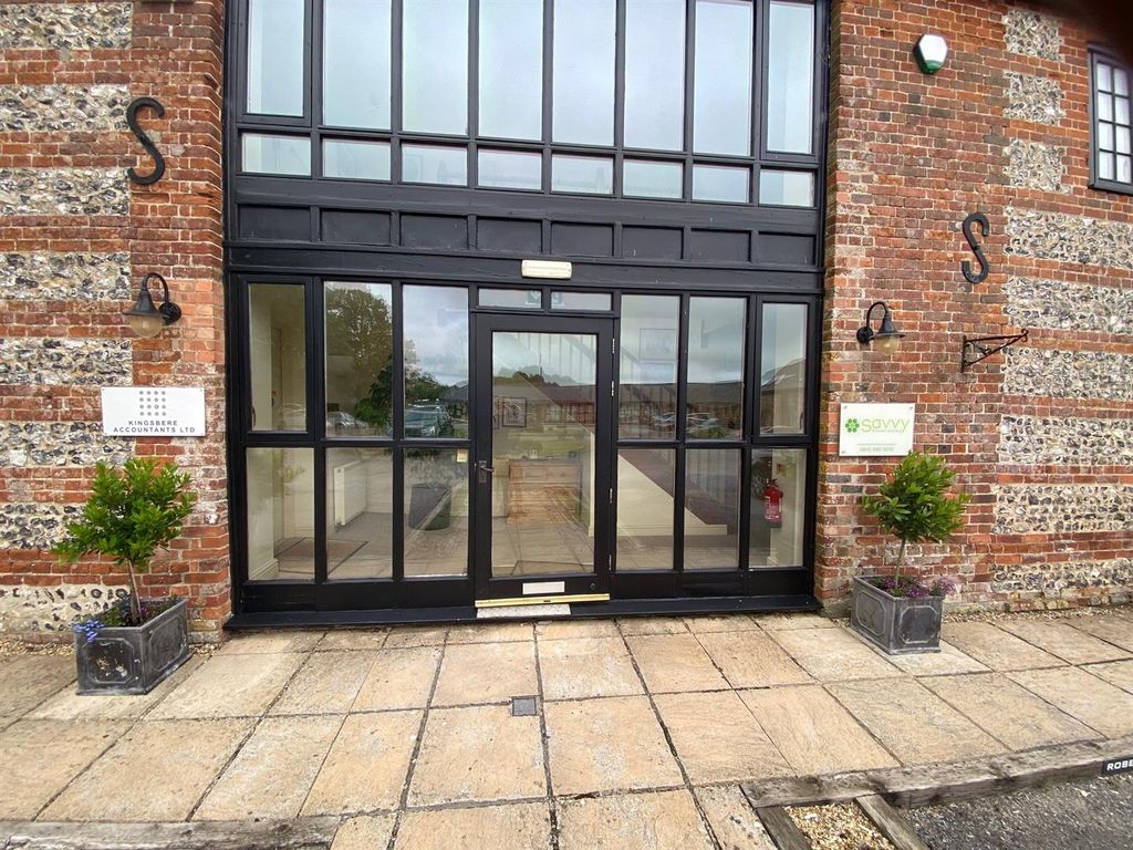 Property photo 2 of 7 External 2.Jpg