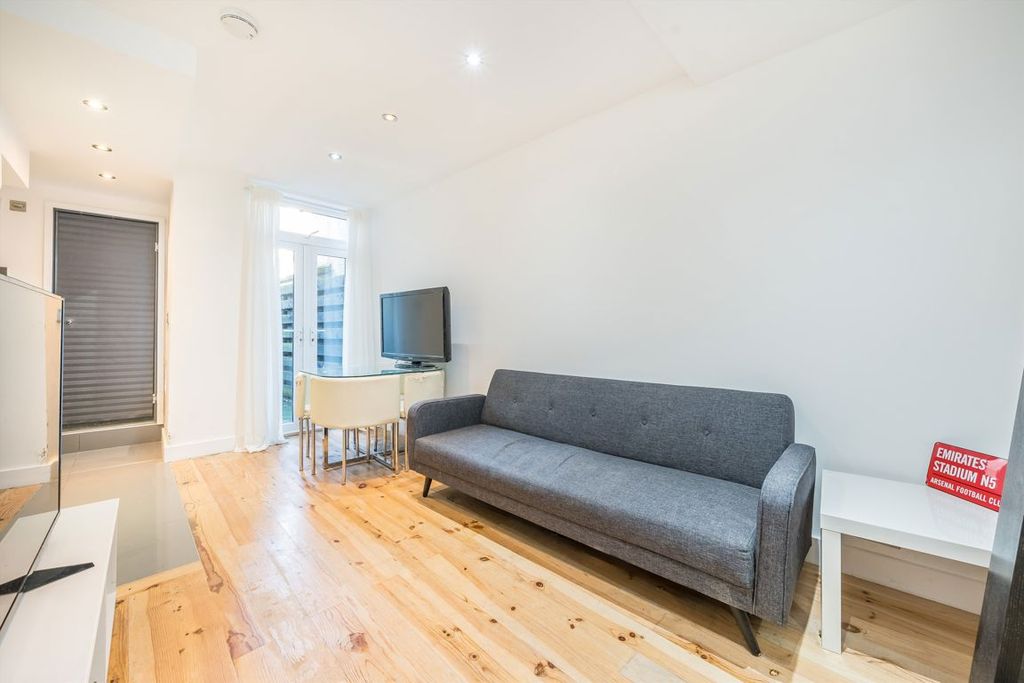 Property photo 2 of 6