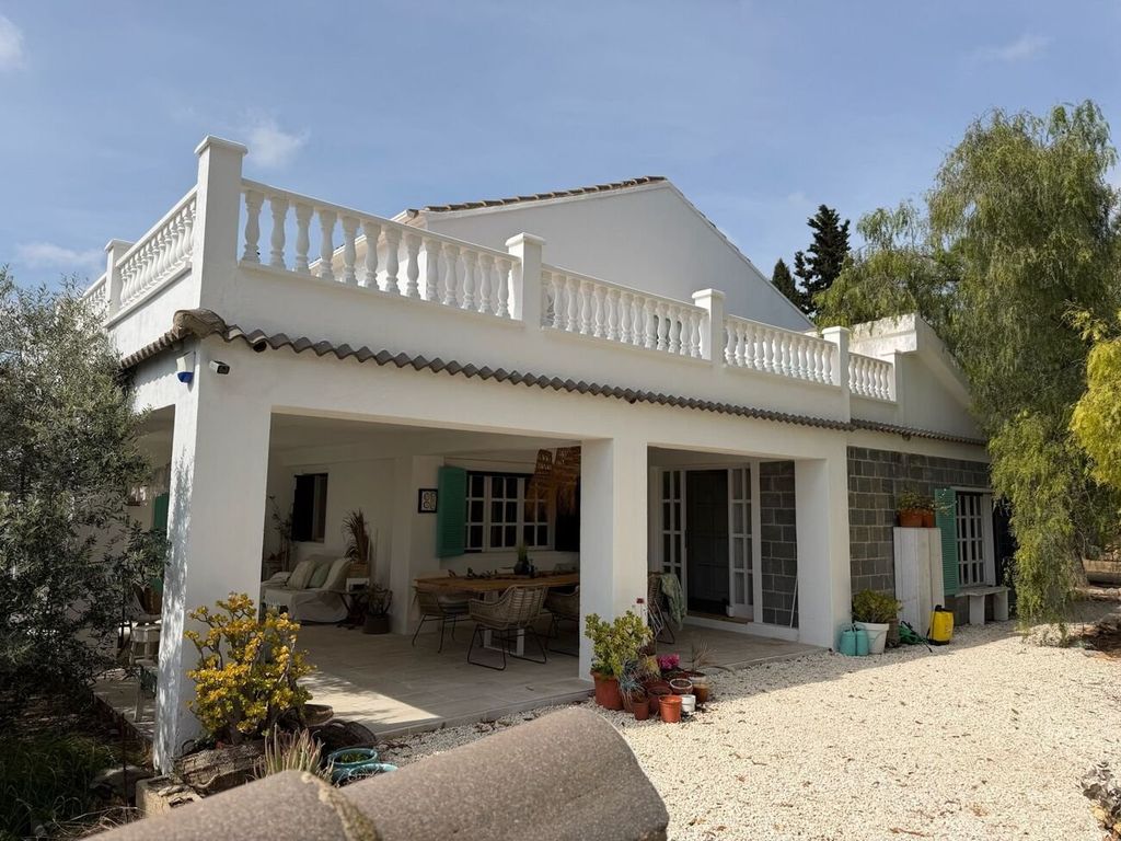 Property photo 1 of 38