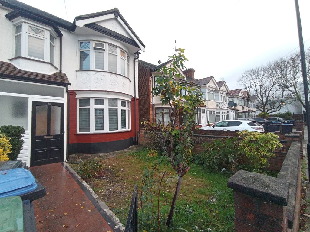 Property photo 3 of 22