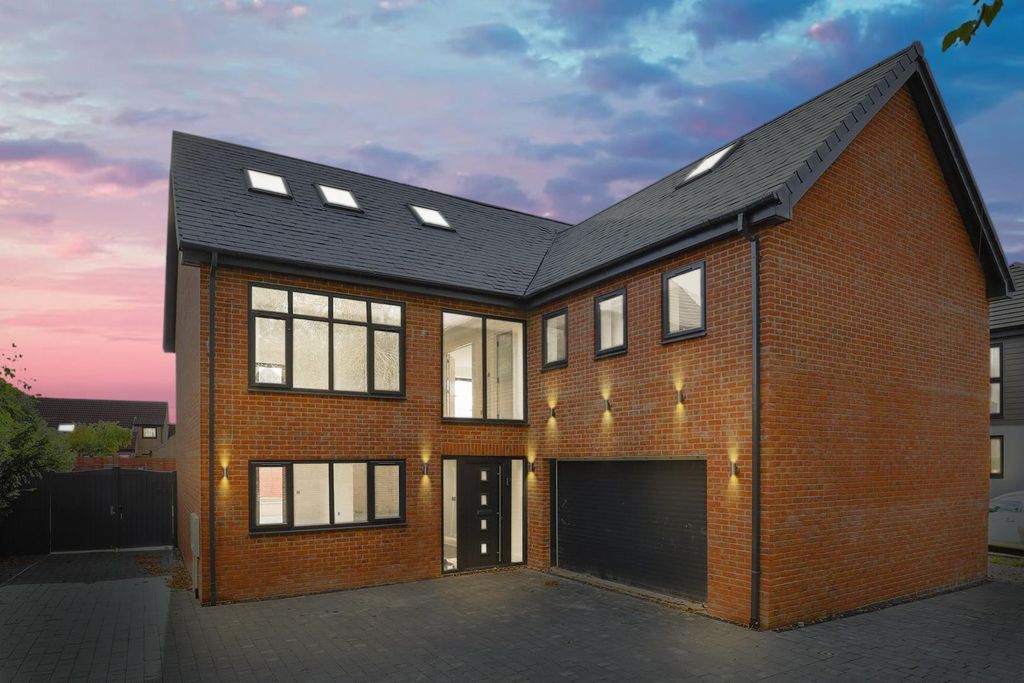 Property photo 1 of 31 Ciacvopijegd89E7Qu9Gtg.Jpg