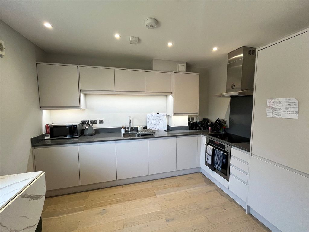 Property photo 3 of 22 Kitchen