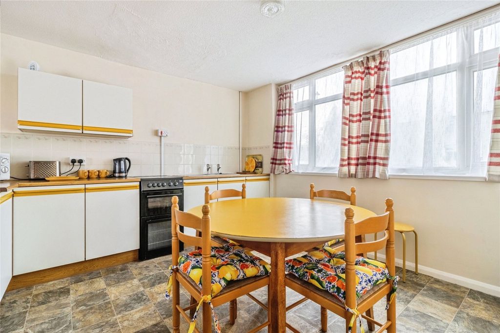 Property photo 3 of 22 Picture No. 70