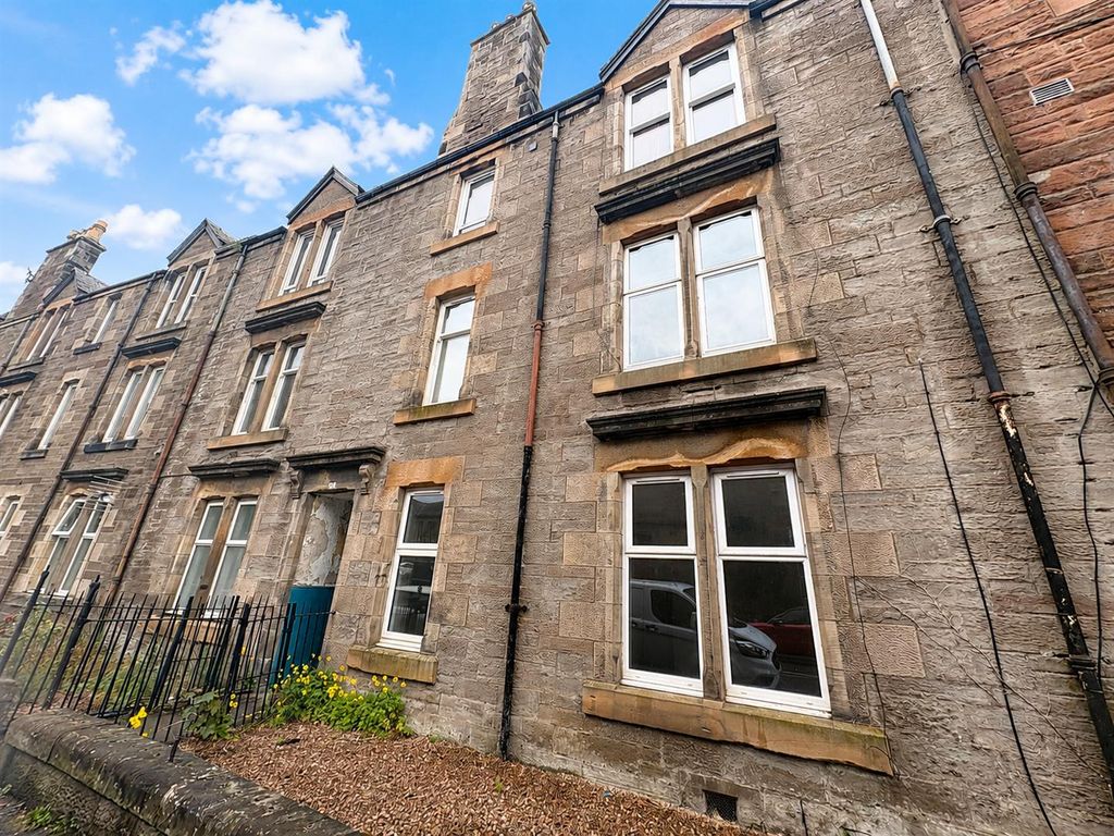 Property photo 1 of 10 12.Png