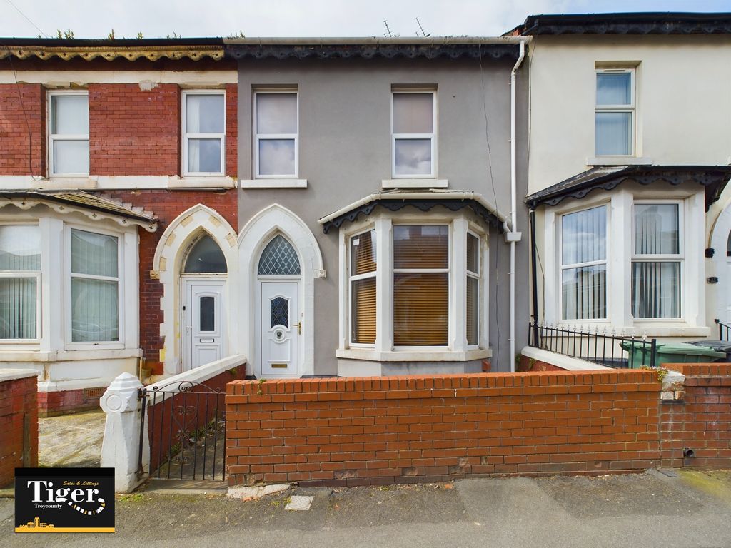 Property photo 1 of 16 Cam03440G0-Pr0036-Still001