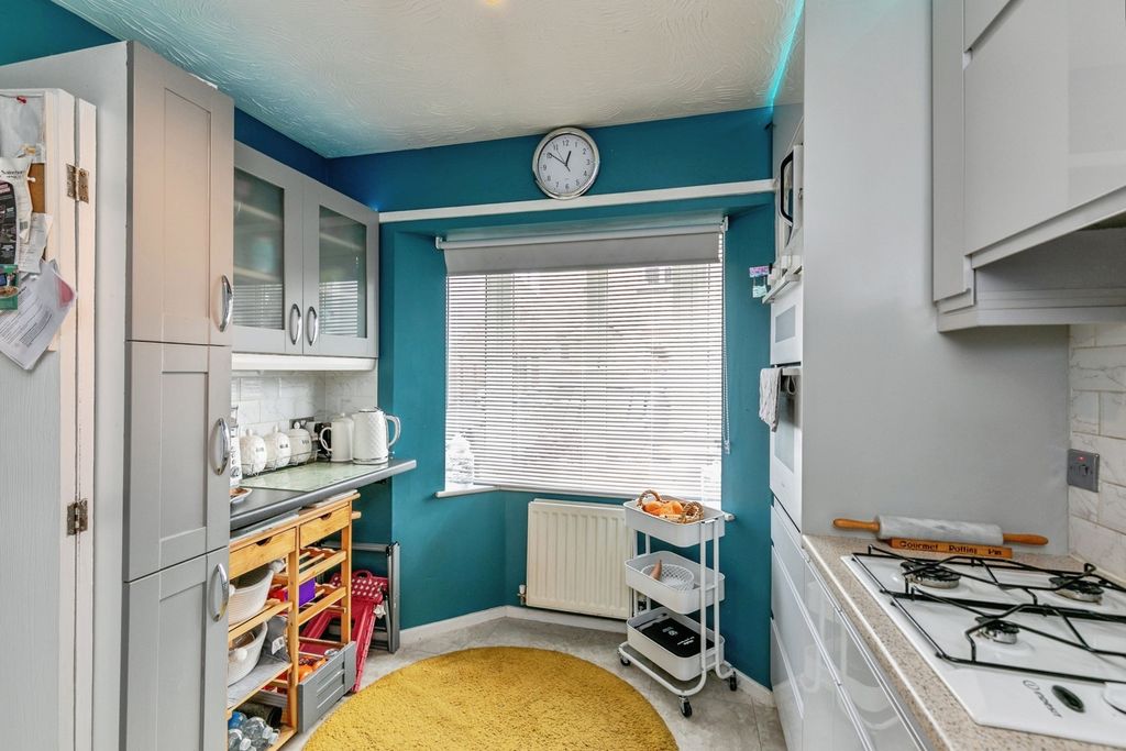 Property photo 3 of 18 Pbox-Img.Jpg